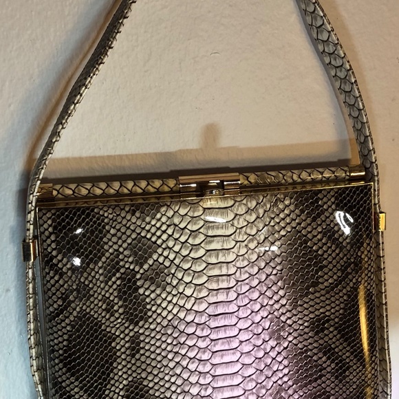 Snake Skin Accordion Compact - Picture 2 of 3